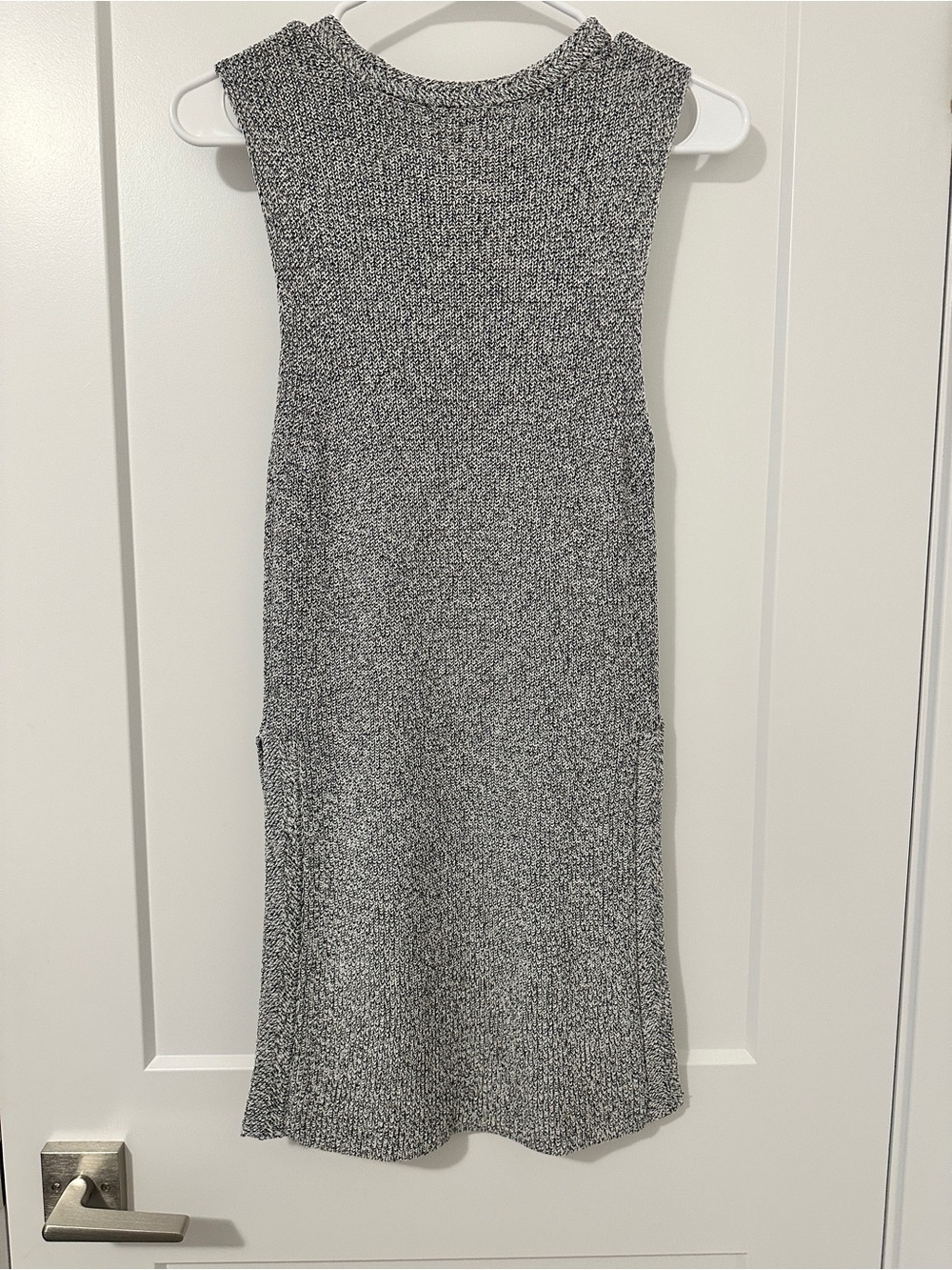 Aritzia Wilfred Palmier Sleeveless Split Hem Tunic Knit Sweater Top Size XS - Picture 8 of 12